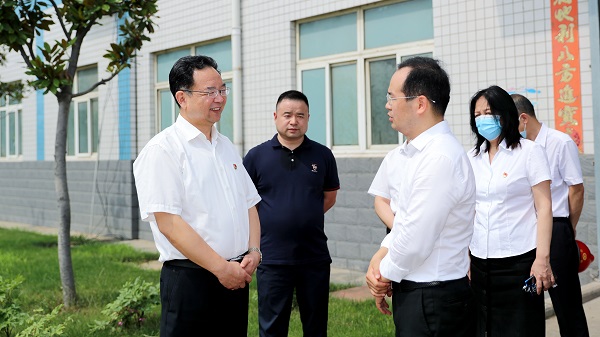 鄭州市委常委、市紀委書記杜新軍一行蒞臨鄭鍋調(diào)研指導工作